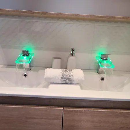 Gamma Es Jakuzzi