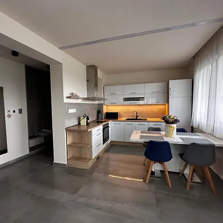 Gamma Es Jakuzzi