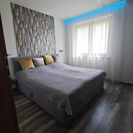 Gamma Es Jakuzzi Mişcolţ
