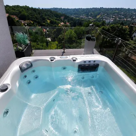 Gamma Es Jakuzzi 公寓 米什科尔茨
