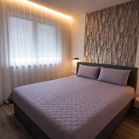 Apartment Gamma Es Jakuzzi *