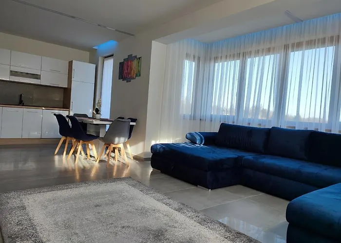 아파트 Gamma Es Jakuzzi *
