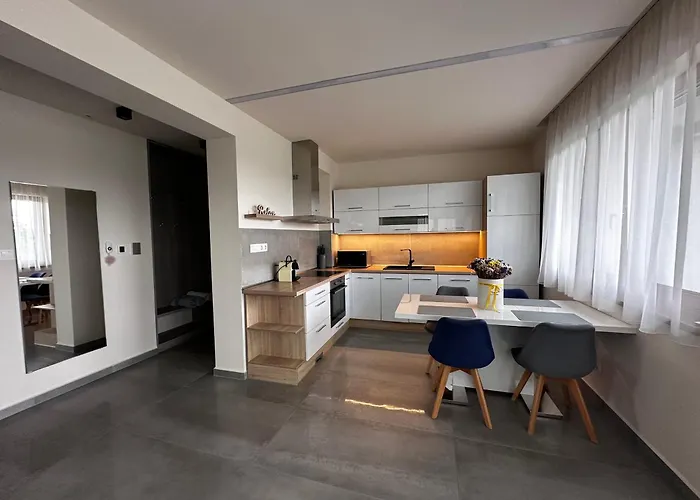 Gamma Es Jakuzzi